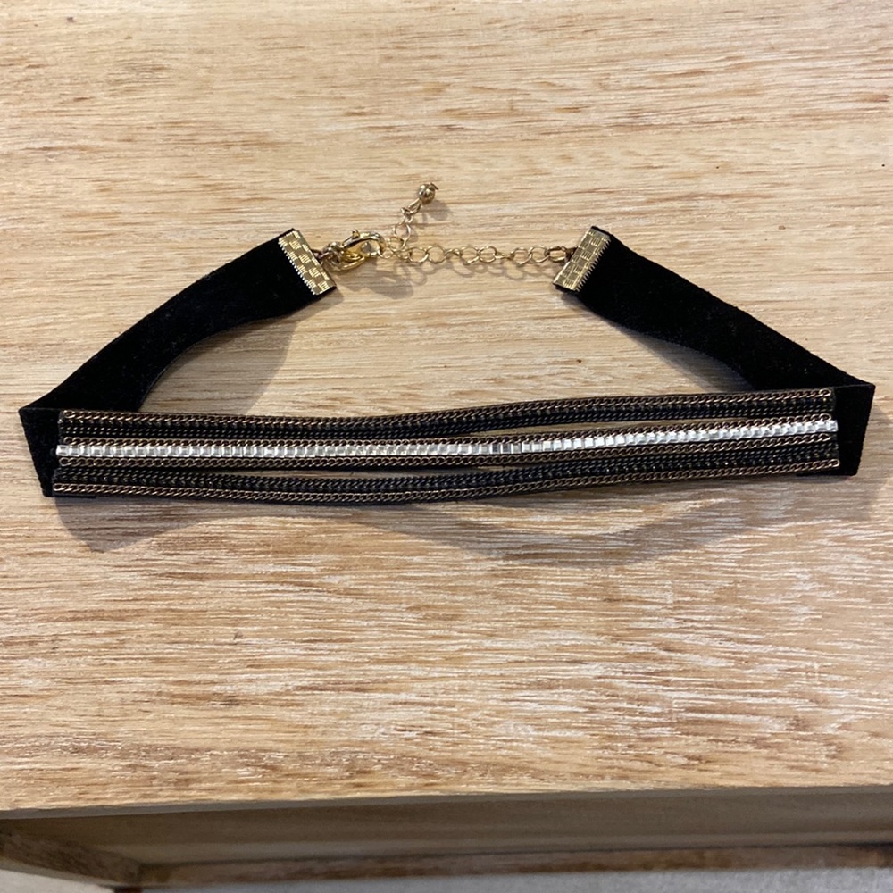 Embellished choker necklace